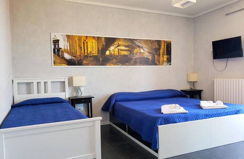 Monte Sant'Angelo Bed & Breakfast | Room 2 - Rooms Gli Arcangeli 2- Affitti Brevi Ita