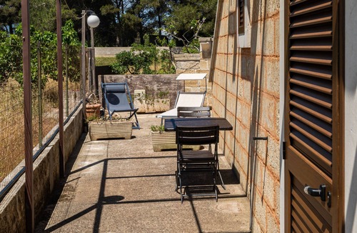Vitigliano Apartment | Room 'Cielo' with Private Terrace, Wi-Fi and Air Conditioning