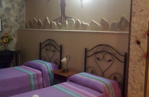 Melendugno Apartment | Room 'Grande' with Wi-Fi and Air Conditioning