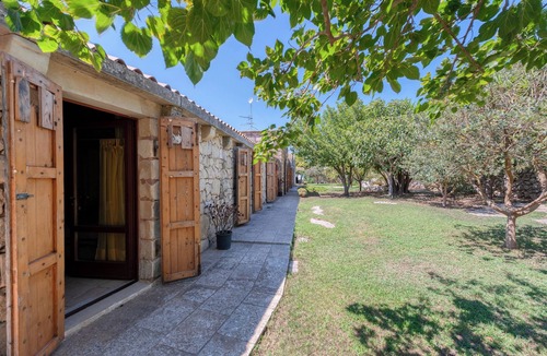 Vernole Apartment | Room 'Masseria Copertini - Angelo' with Wi-Fi and Air Conditioning