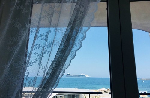 Municipio 3 Apartment | Rosé 14-balcony by the sea