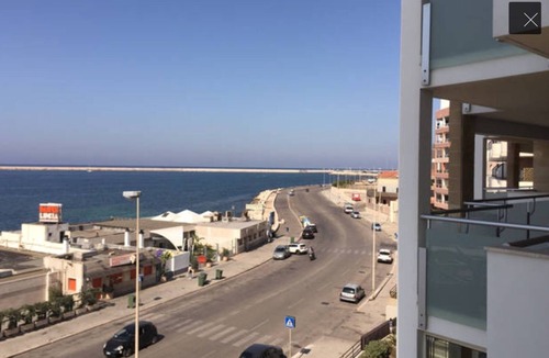 Municipio 3 Apartment | Rosé 60-terrace by the sea
