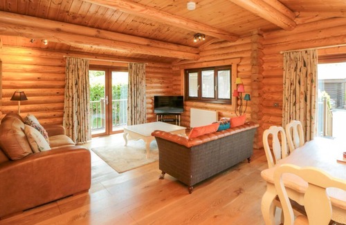 Carlton-in-Cleveland Cabin | Roseberry lodge 3, Stokesley