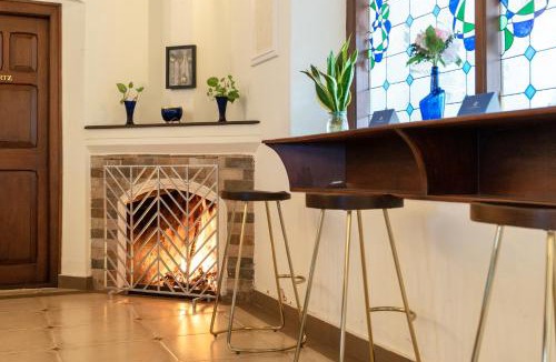 Belur House | SaffronStays Biccode Woodside Heritage