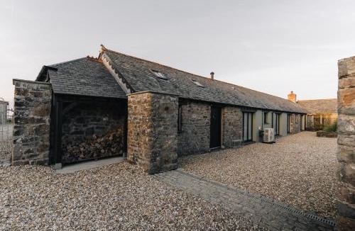 Widemouth Bay House | Sea View at Widemouth Bay - 3 bedroom cottage - all rooms Twin or King
