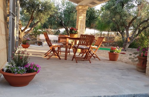 Posto Rosso Villa | Small villa 300 mt from the sea surrounded by greenery 15 km from Gallipoli.