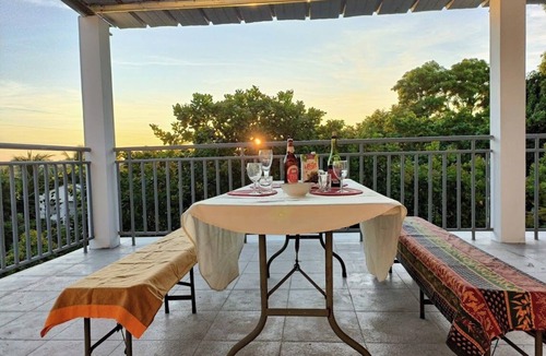 Mahajanga House | Spacious 5-bedroom building in wonderful Mahajanga with roof terrace and pool