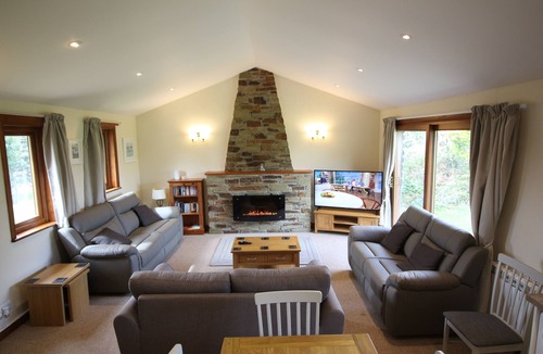 St Wenn House | Spacious detached Bungalow 3 bedrooms with shared indoor swimming pool and gym
