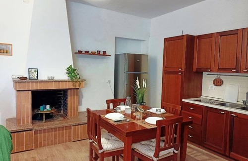 Borgagne House | Spacious house in a quiet hamlet near the sea: 2bedrooms, 2bathrooms and garden