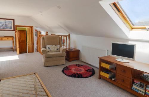 Lynton House | Spring Cottage