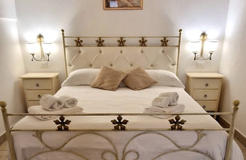 Grottaglie Apartment | St. Francis Suite 69