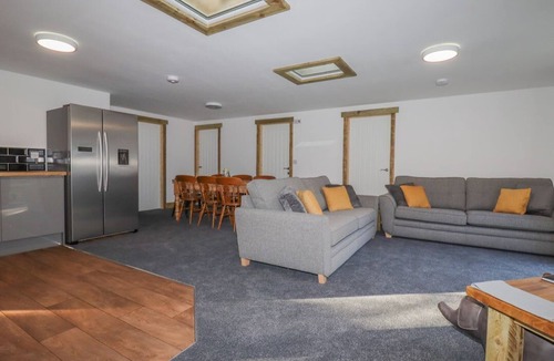 Grampound House | Stall 2 - The Stables., Summercourt