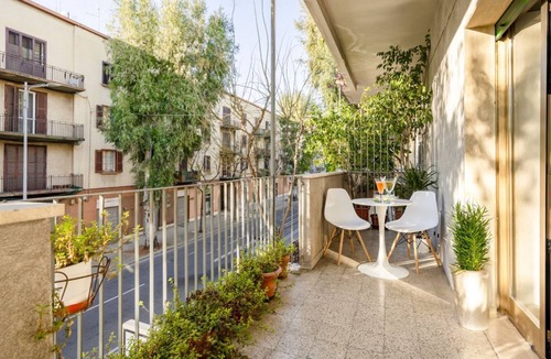 Municipio 2 Apartment | Stella - Urban Oasis of Contemporary Style