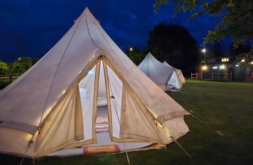 Durrington Cabin | Stone Circle Glamping