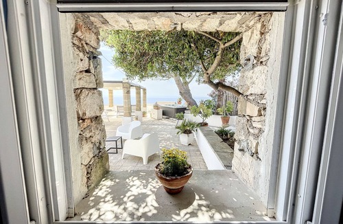 Gagliano del Capo Ski Chalet | Stone house with outdoor jacuzzi on the cliffs (A)