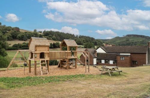 Tirabad House | Stud Farm House