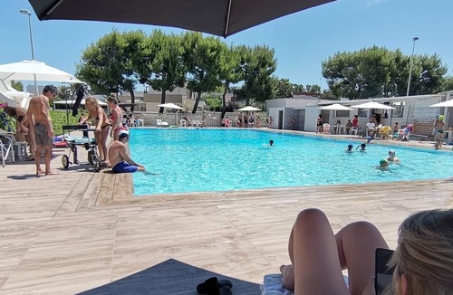 Giovinazzo Villa | Studio apartment, near Fiera and Airport, access to the swimming pool and tennis court