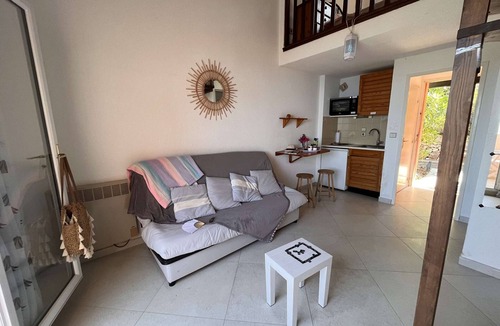 Le Dramont Apartment | Studio loft 4 ppl, close to beach, St Raphaël
