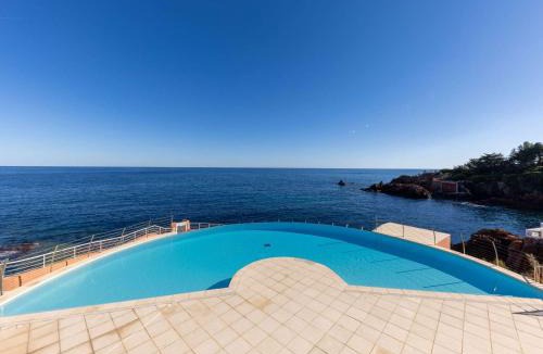 Le Trayas Apartment | Studio vue panoramique, clim, piscine - 4 pers. - FR-1-226A-221