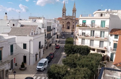 Alberobello Apartment | The House of the CoursenHoliday House in Alberobello