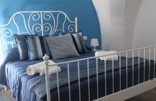 Capurso House | The Secrets of the Well Vintage Room