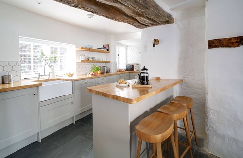 St. Teath Cottage | This charming 18th Century cottage is centrally located in the heart of St Teath