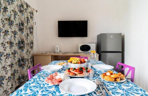 Municipio 5 Apartment | Tina House & Parking by BarbarHouse