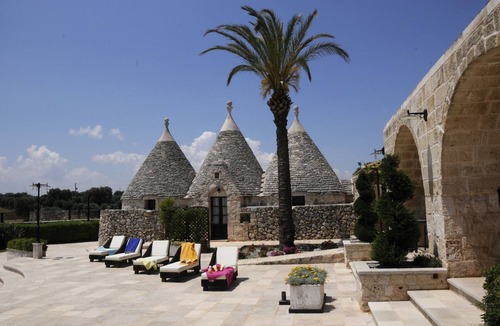 Ceglie Messapica Villa | Trulli Masseria Beneficio Rental