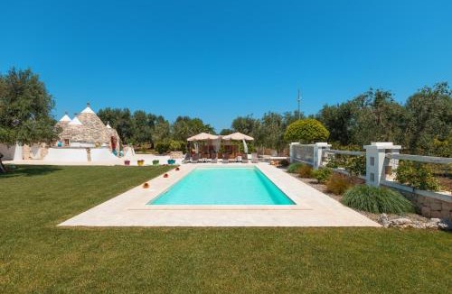 San Vito dei Normanni Villa | Trulli Olea with Pool