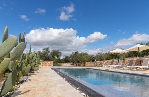 Putignano Villa | Trulli Tower
