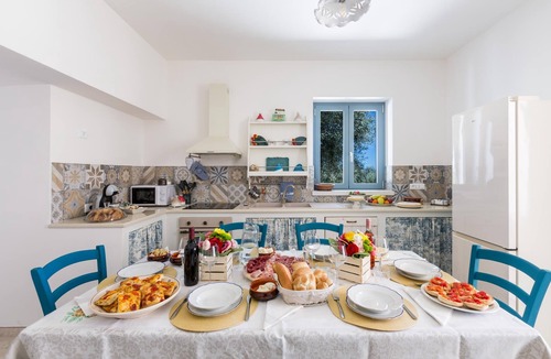 Fasano Villa | Trulli Ulivo di Puglia by BarbarHouse