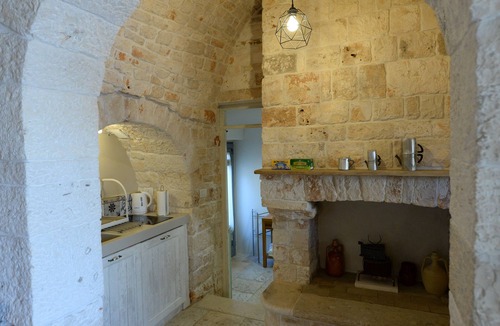 Alberobello House | Trullivacation 100 m from train station and bus stop in Alberobello
