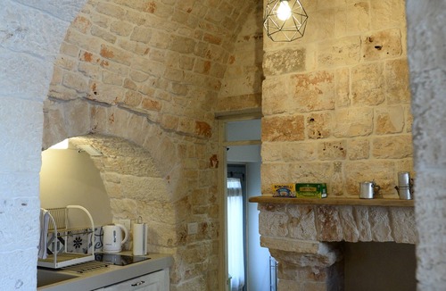 Alberobello House | Trullivacation 100 m from train station and bus stop in Alberobello