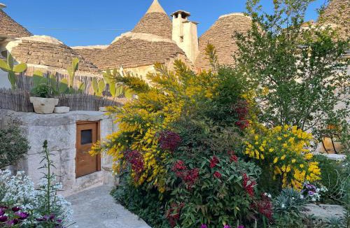 The Trulli of Alberobello House | Trullo Aprìco