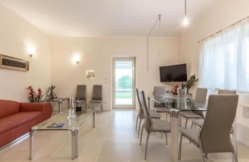 Ceglie Messapica Villa | Trullo Paradise with pool