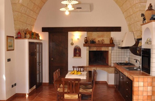 Alessano Apartment | Typical Salento residence