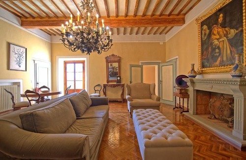 Mola di Bari Apartment | Uno splendido alloggio appena ristrutturato in pieno centro a Mola di Bari