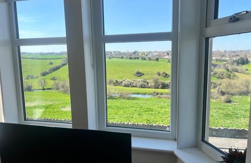 Keynsham Apartment | Upper Valley View