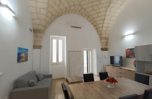 Surano House | Vacanza in Salento IL CORTILE
