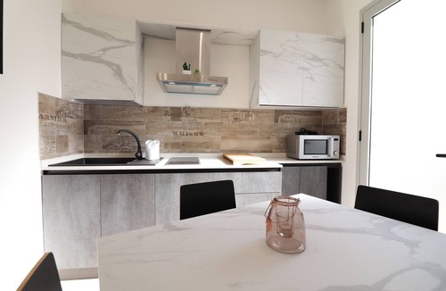 Otranto House | Vacation Home "Malika" with Private Terrace, Balcony & Wi-Fi