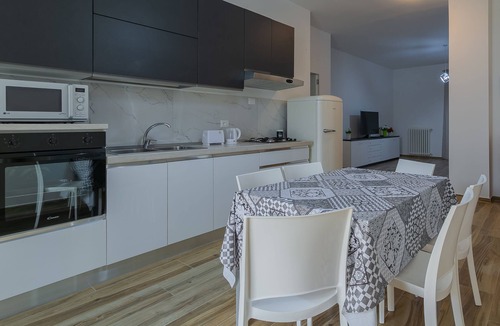 Bitonto Apartment | VALE'S HOUSE [GARAGE]