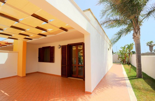 Torre Saracena Villa | Villa 4/6 places with garden in complete relaxation close to the services and beach