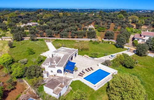 Ceglie Messapica Villa | Villa Azzurrato by Villa Plus
