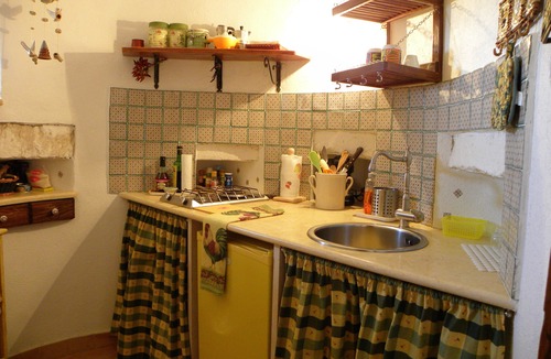 Monte Sant'Angelo Villa | VILLA BASSO - lovely apartment with private terrace. Ideal for couples