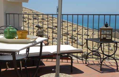 Monte Sant'Angelo Villa | VILLA BASSO - lovely apartment with private terrace. Ideal for couples