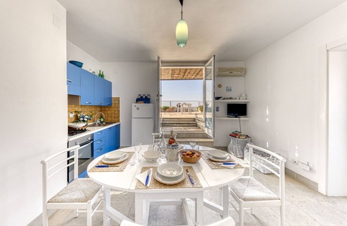Castro Marina Apartment | Villa 'Blu La Panoramica' with Private Pool, Wi-Fi and Air Conditioning