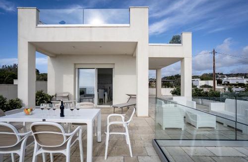 Marina San Gregorio Apartment | Villa Blu Panoramica Trilo Sea View - Happy Rentals