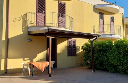 Giurdignano Villa | Villa "Comi" with Private Garden & A/C