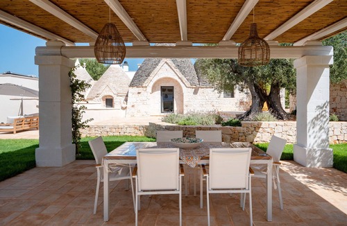Cozzana Villa | Villa 'Dimora Dormio' with Private Pool, Wi-Fi and Air Conditioning