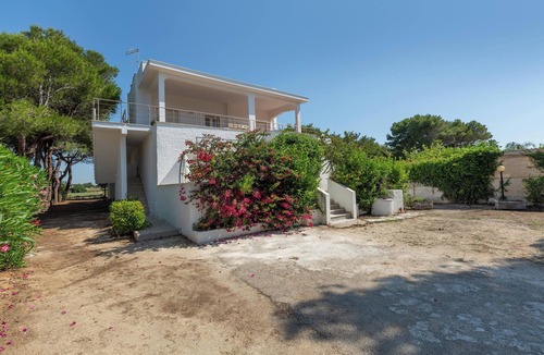 Campomarino di Maruggio Apartment | Villa Fiorezza - App 4 by BarbarHouse